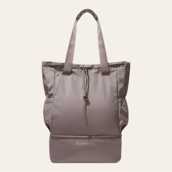 BEYOND YOGA Convertible Gym Bag / Backpack / Tote in BIRCHWOOD (tan) | NEW - Picture 3 of 11